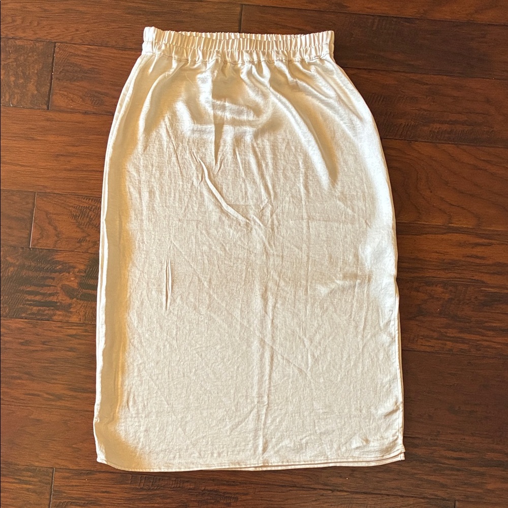 Elegant Cream Midi Skirt